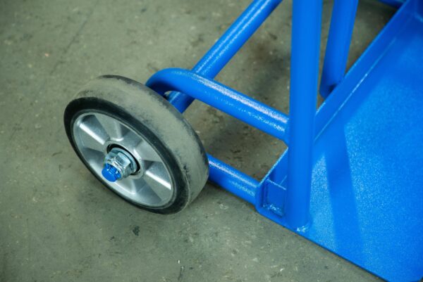 Тележка грузовая TOR КГ-450 г/п 450 кг (колеса
180 мм) Тележка грузовая TOR КГ-450 г/п 450 кг (колеса
180 мм)